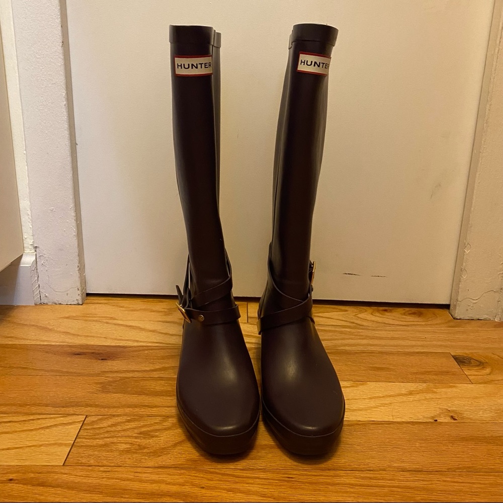 HUNTER Tall Heeled Rain Boots